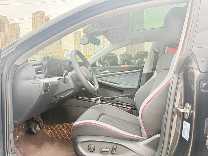 Фото 6 - Volkswagen Lamando L