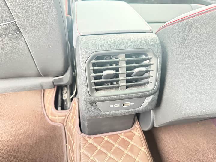 Фото 9 - Volkswagen Lamando L