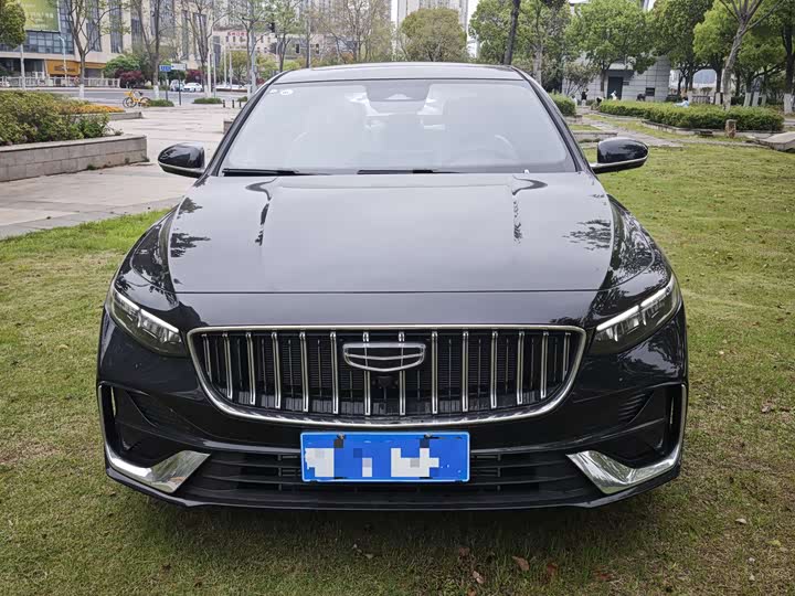 Фото 2 - Geely Preface