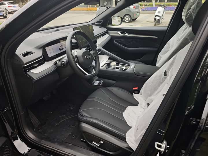Фото 9 - Geely Preface
