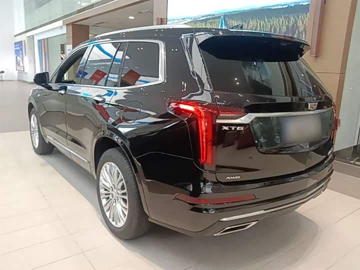 2025 Cadillac XT6