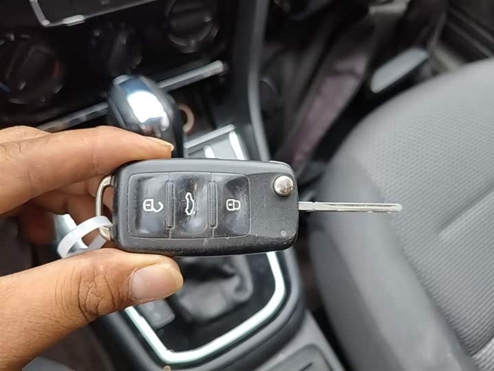 Volkswagen Bora 2019 2019款 改款 宝来·传奇 1.5L 自动时尚型 国VI