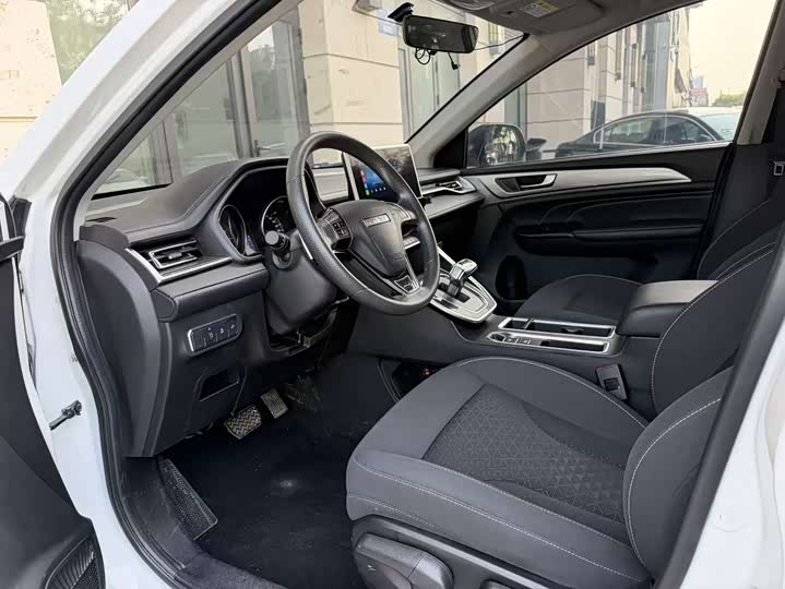 2023 Haval M6