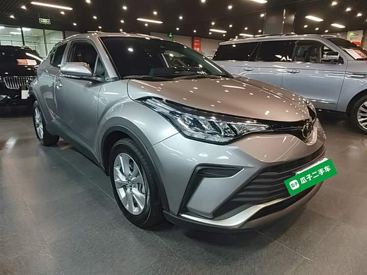 Фото 4 - Toyota Izoa
