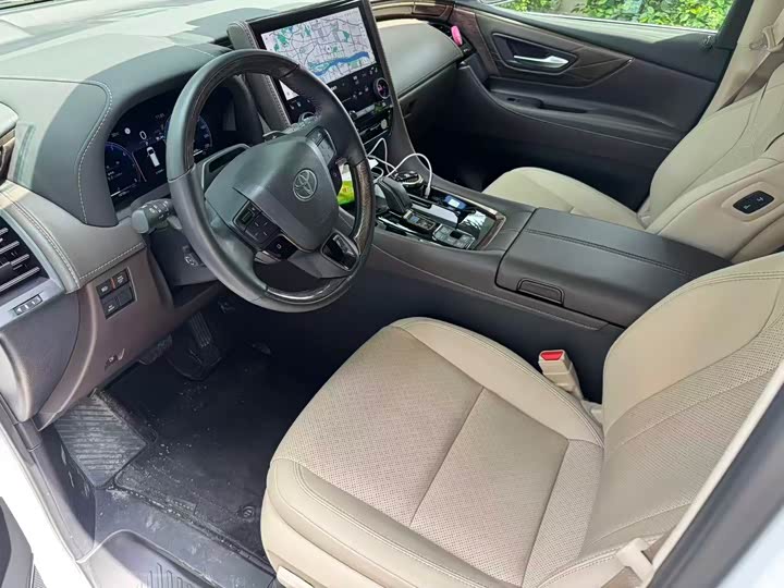 Toyota Alphard 2024 2024款 双擎 2.5L 臻享版