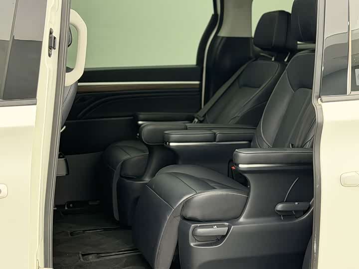 Zdjęcie 6 - GAC Trumpchi M8