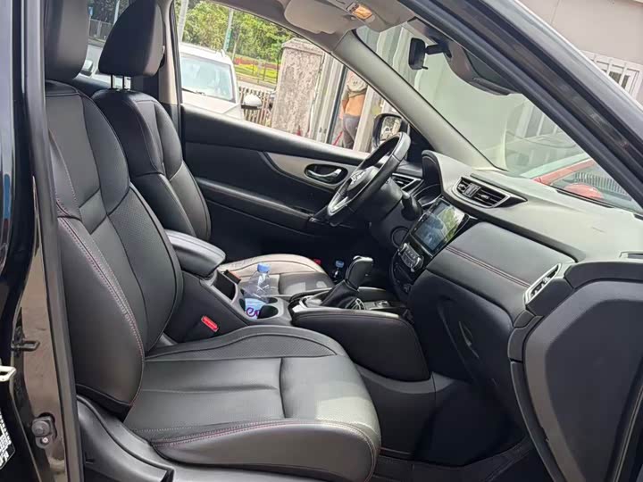 Фото 8 - Nissan Qashqai