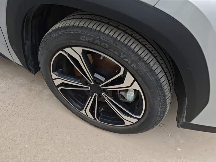 Geely Galaxy L7 2025 2025款 EM-i 115km 探索+版