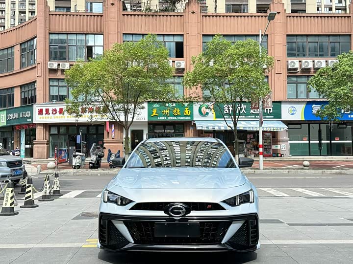 صورة 2 - GAC Trumpchi Empow R