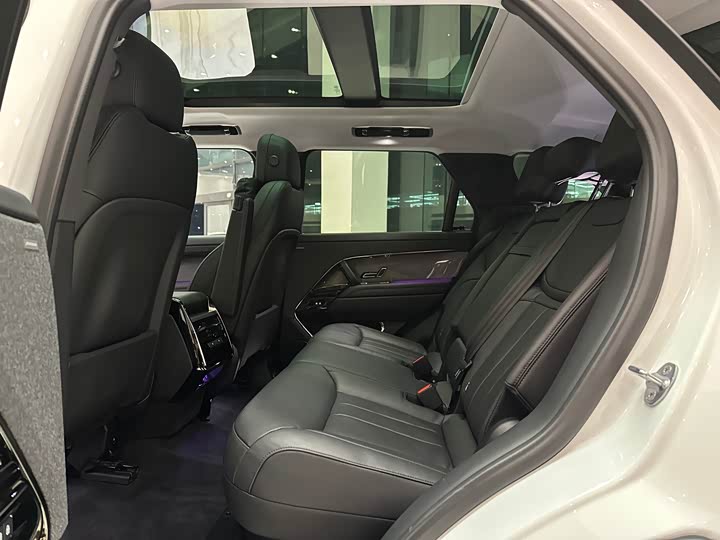 Zdjęcie 8 - Land Rover Range Rover Sport