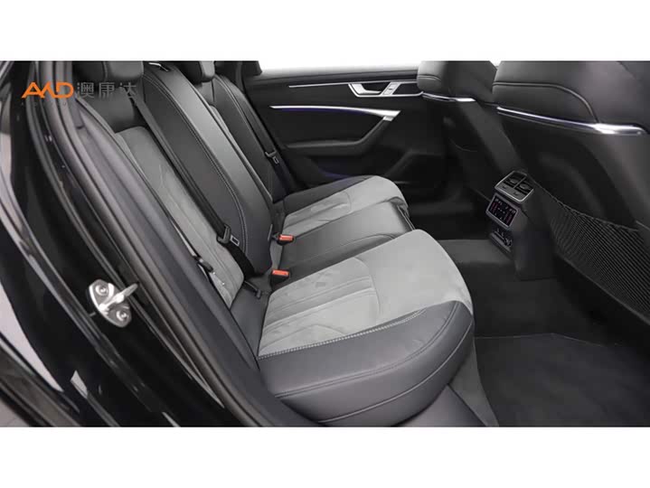 Фото 8 - Audi A6L