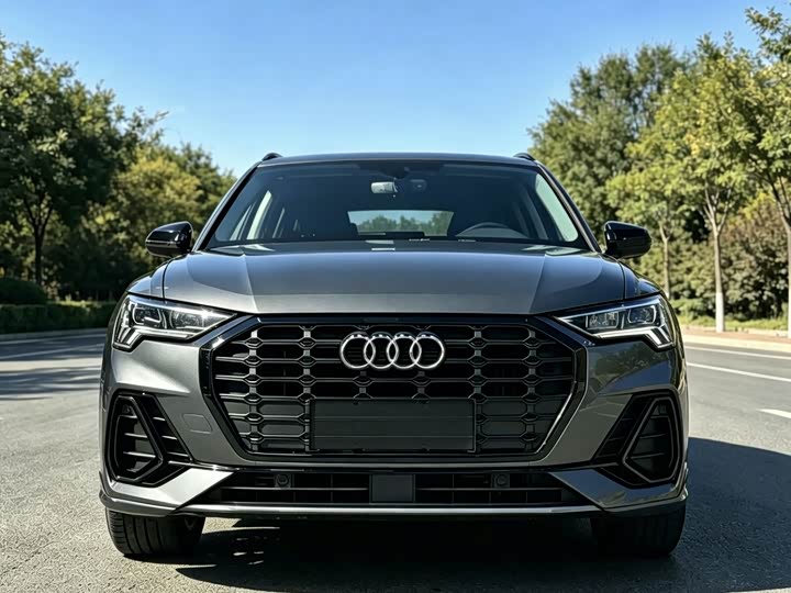 Zdjęcie 2 - Audi Q3