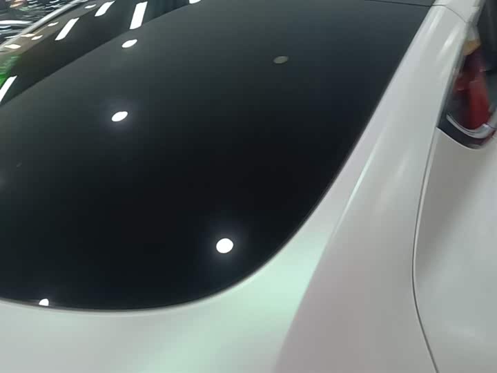 Photo 7 - Tesla Model Y