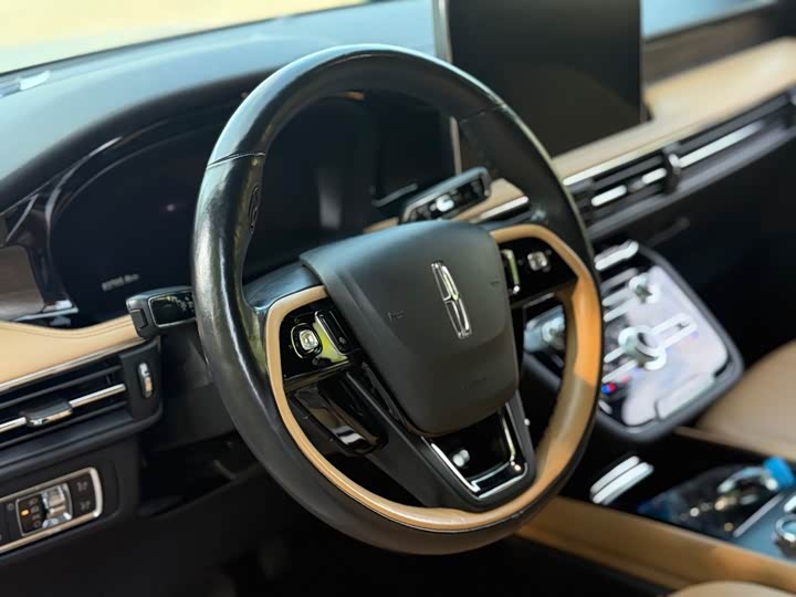 Фото 7 - Lincoln Corsair