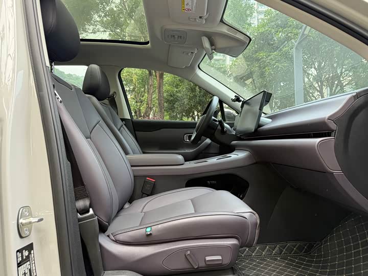 Фото 6 - Leapmotor C10