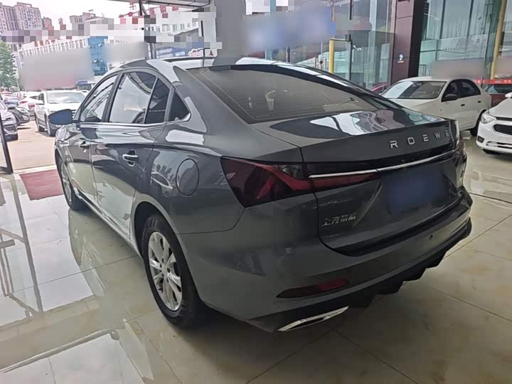 Фото 5 - Roewe i5