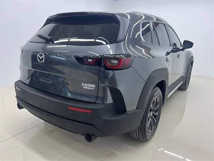 Zdjęcie 4 - Mazda CX-50