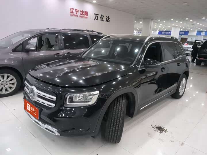 Фото 1 - Mercedes-Benz GLB-Class