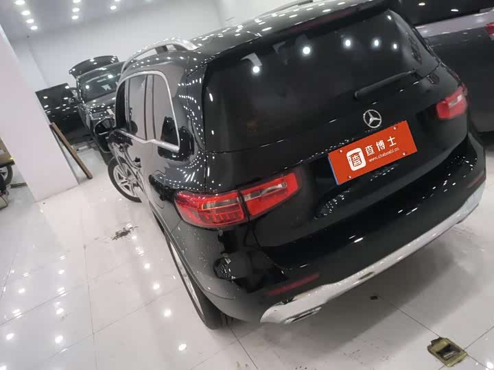 Фото 4 - Mercedes-Benz GLB-Class