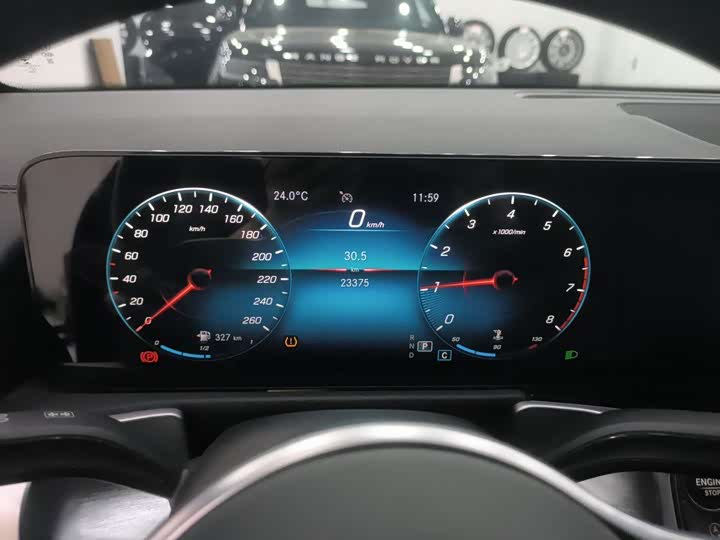 Фото 6 - Mercedes-Benz GLB-Class