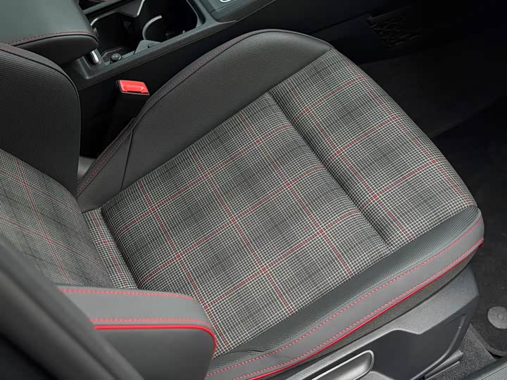 Volkswagen Golf GTI 2023 2023款 380TSI DSG GTI