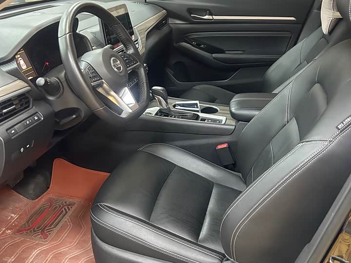 Zdjęcie 4 - Nissan Teana