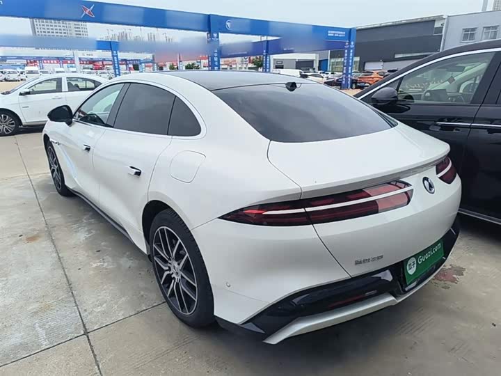 2024 Denza Z9