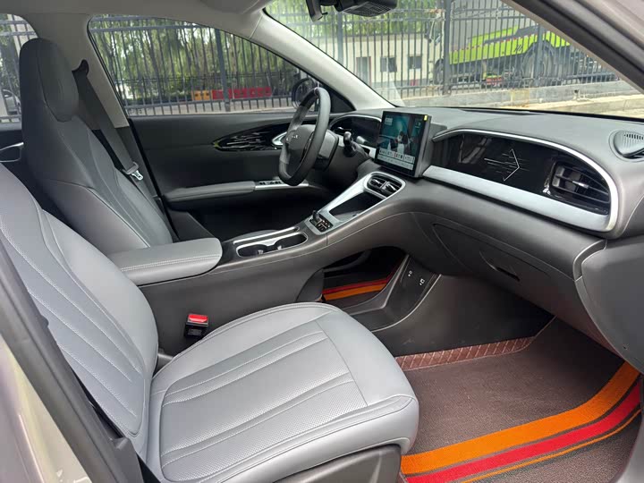 Фото 9 - Geely Galaxy Geome