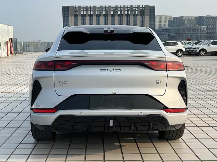 2025 BYD Song L