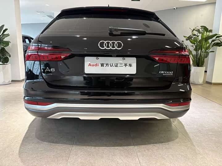 Фото 5 - Audi A6