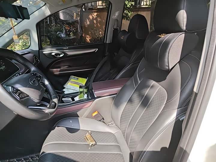 Фото 8 - GAC Trumpchi M6