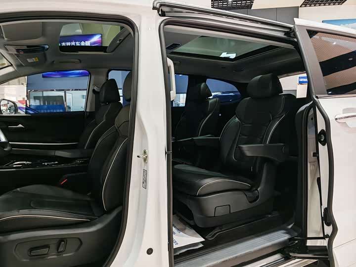 Hyundai Custo 2024 2024款 270TGDi LUX 尊贵版