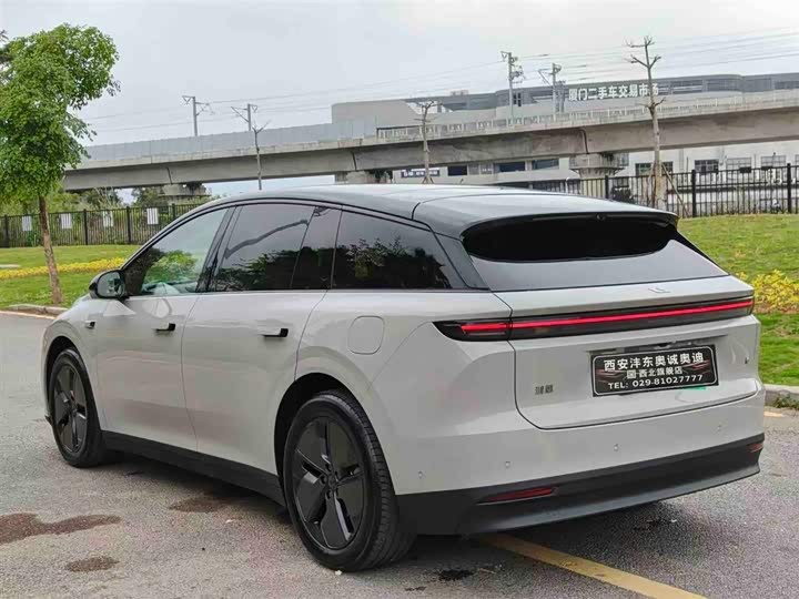 LiXiang i6 2025 2025款 两驱标准版