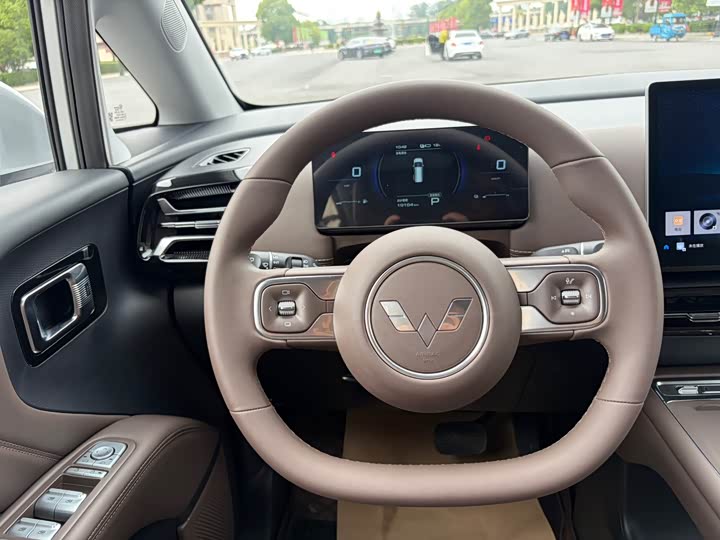 Wuling Starlight 730 Hybrid/EV 2026 2026款 插混 125km 尊享型