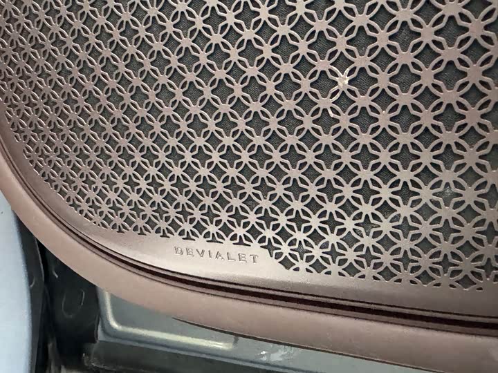 Photo 5 - Denza Z9GT