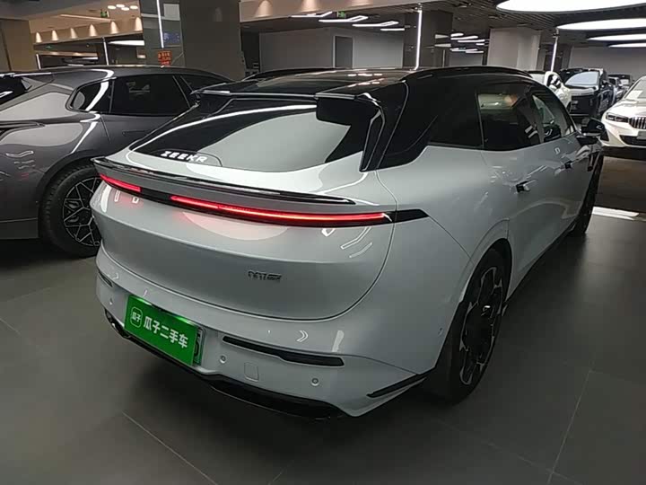 Zeekr 007 GT 2025 2025款 四驱智驾版 75kWh