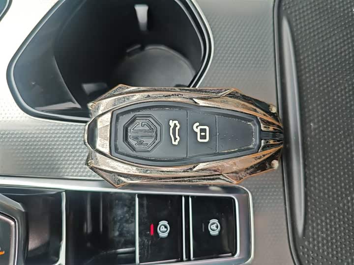 MG Motor 7 2025 2025款 2.0T 405 AT奢享版