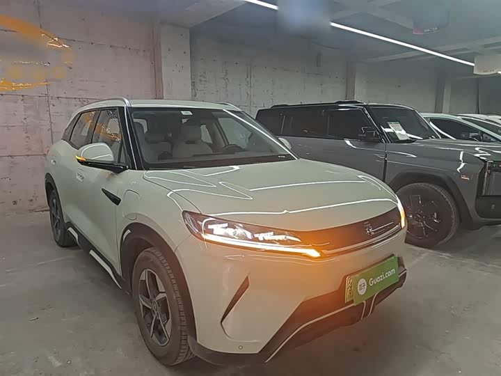 صورة 4 - BYD Yuan Up