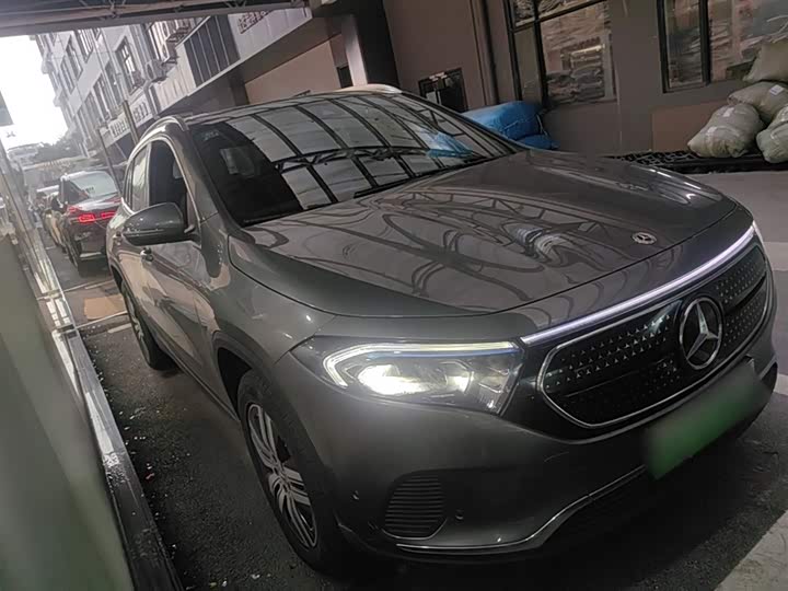 Фото 4 - Mercedes-Benz EQA