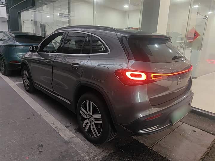 Фото 5 - Mercedes-Benz EQA