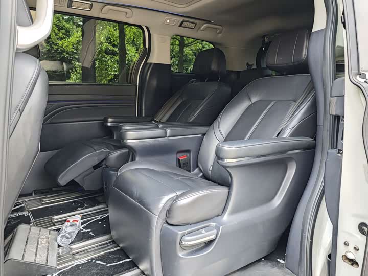 GAC Trumpchi M8 2021 2021款 大师系列 390T 至尊版