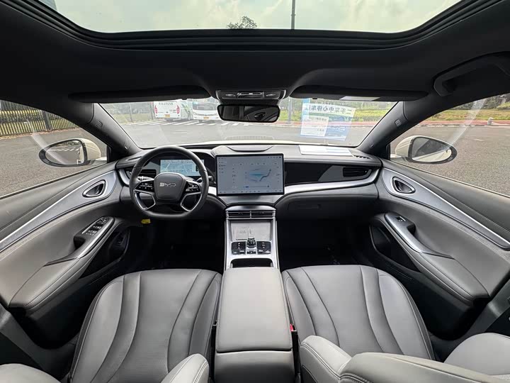 BYD Seal 07 DM-i Hybrid 2025 2025款 DM-i 1.5L 125km 尊贵型