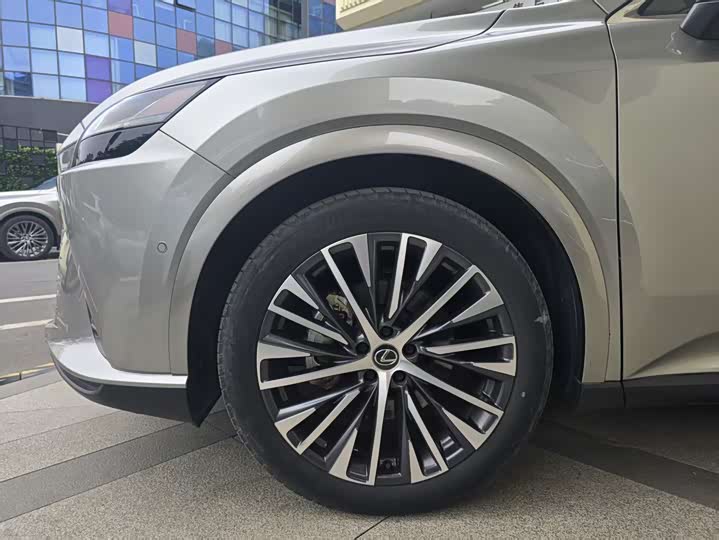 2023 Lexus RX Hybrid