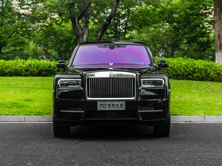 Фото 2 - Rolls-Royce Cullinan