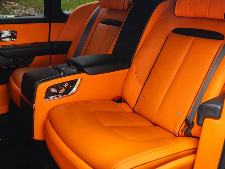 Фото 9 - Rolls-Royce Cullinan