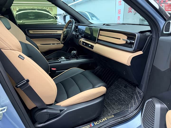 Geely Icon 2023 2023款 1.5TD 巧克力醇巧版