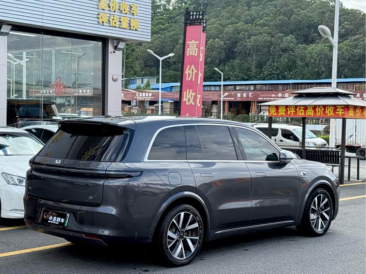 Фото 2 - LiXiang L8