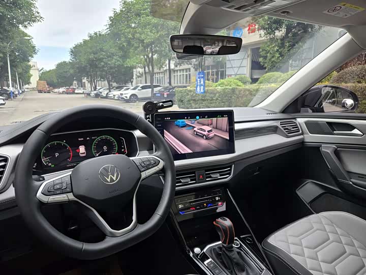 Volkswagen Tayron 2024 2024款 330TSI 两驱R-Line高能版