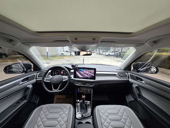 Volkswagen Tayron 2024 2024款 330TSI 两驱R-Line高能版