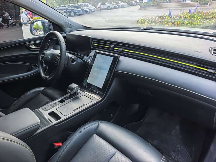 Photo 9 - Roewe RX5
